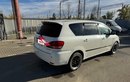Toyota Ipsum II, 2001 год, 640 000 рублей, 3 фотография