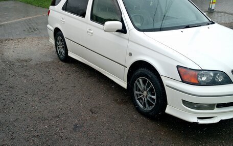 Toyota Vista V30, 2000 год, 365 000 рублей, 2 фотография