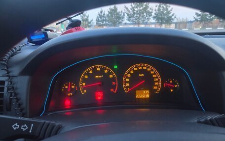 Opel Vectra C рестайлинг, 2003 год, 350 000 рублей, 19 фотография