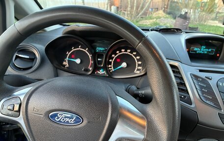 Ford Fiesta, 2016 год, 550 000 рублей, 9 фотография