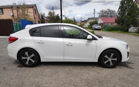 Chevrolet Cruze II, 2014 год, 1 060 000 рублей, 2 фотография