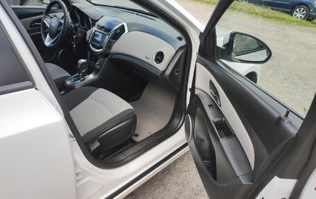 Chevrolet Cruze II, 2014 год, 1 060 000 рублей, 16 фотография