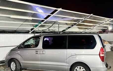 Hyundai H-1 II рестайлинг, 2012 год, 1 600 000 рублей, 3 фотография