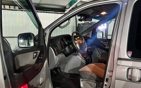 Hyundai H-1 II рестайлинг, 2012 год, 1 600 000 рублей, 9 фотография