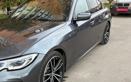 BMW 3 серия, 2019 год, 4 500 000 рублей, 3 фотография