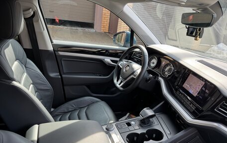 Volkswagen Touareg III, 2020 год, 4 500 000 рублей, 12 фотография