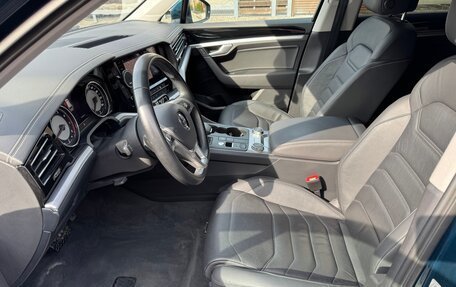 Volkswagen Touareg III, 2020 год, 4 500 000 рублей, 8 фотография