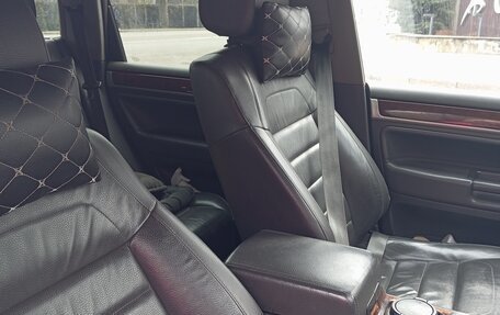 Volkswagen Touareg III, 2008 год, 900 000 рублей, 7 фотография