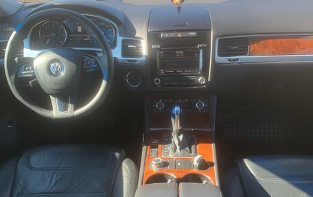 Volkswagen Touareg III, 2014 год, 2 550 000 рублей, 2 фотография