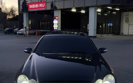 Mercedes-Benz CLK-Класс, 2003 год, 800 000 рублей, 1 фотография
