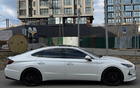Hyundai Sonata VIII, 2022 год, 2 800 000 рублей, 4 фотография