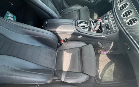 Mercedes-Benz E-Класс, 2019 год, 3 400 000 рублей, 4 фотография