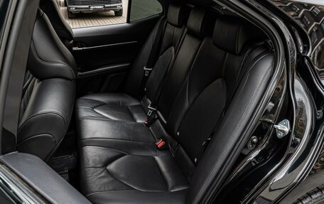 Toyota Camry, 2018 год, 2 580 000 рублей, 9 фотография
