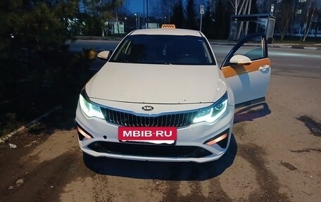 KIA Optima IV, 2019 год, 999 000 рублей, 2 фотография