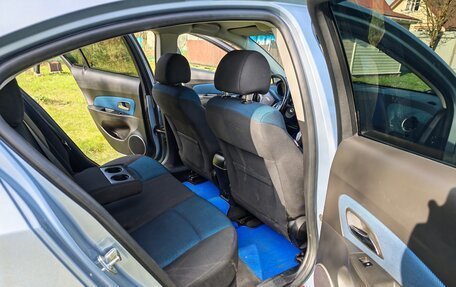Chevrolet Cruze II, 2012 год, 800 000 рублей, 9 фотография
