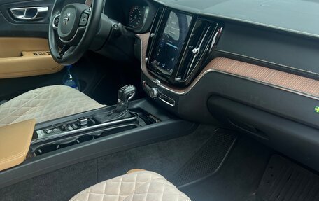 Volvo XC60 II, 2018 год, 3 750 000 рублей, 11 фотография