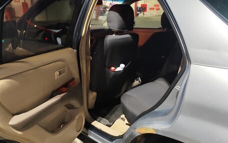Lexus RX IV рестайлинг, 2000 год, 760 000 рублей, 8 фотография