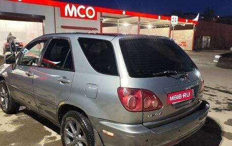 Lexus RX IV рестайлинг, 2000 год, 760 000 рублей, 4 фотография