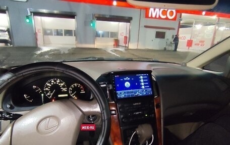 Lexus RX IV рестайлинг, 2000 год, 760 000 рублей, 11 фотография
