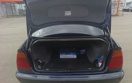BMW 3 серия, 2000 год, 720 000 рублей, 17 фотография