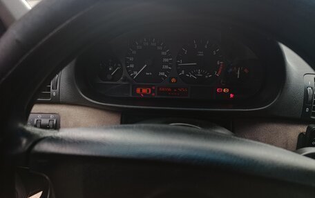 BMW 3 серия, 2000 год, 720 000 рублей, 23 фотография