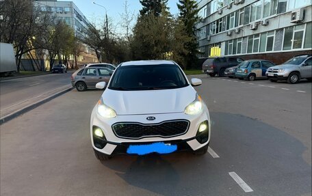 KIA Sportage IV рестайлинг, 2021 год, 2 399 999 рублей, 1 фотография