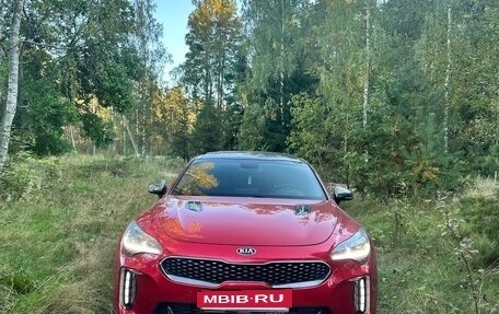 KIA Stinger I, 2018 год, 2 250 000 рублей, 2 фотография