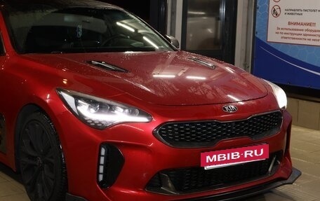 KIA Stinger I, 2018 год, 2 250 000 рублей, 10 фотография