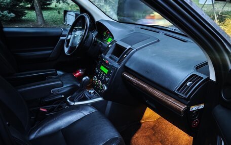 Land Rover Freelander II рестайлинг 2, 2008 год, 80 000 рублей, 15 фотография