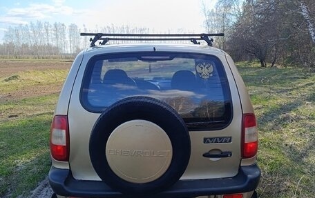 Chevrolet Niva I рестайлинг, 2004 год, 319 000 рублей, 9 фотография