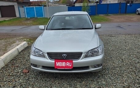 Toyota Altezza, 2002 год, 1 400 000 рублей, 2 фотография