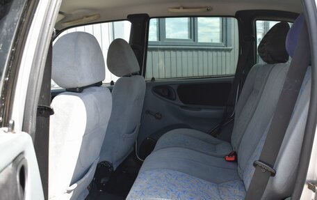 Chevrolet Niva I рестайлинг, 2004 год, 209 999 рублей, 11 фотография