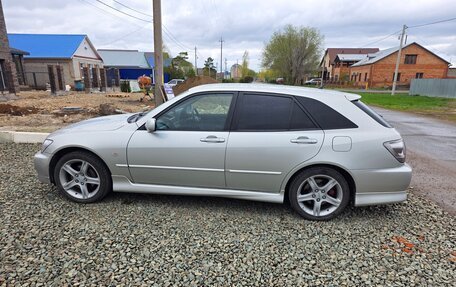 Toyota Altezza, 2002 год, 1 400 000 рублей, 4 фотография