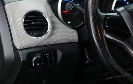 Chevrolet Cruze II, 2011 год, 629 000 рублей, 10 фотография