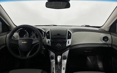 Chevrolet Cruze II, 2014 год, 800 000 рублей, 8 фотография