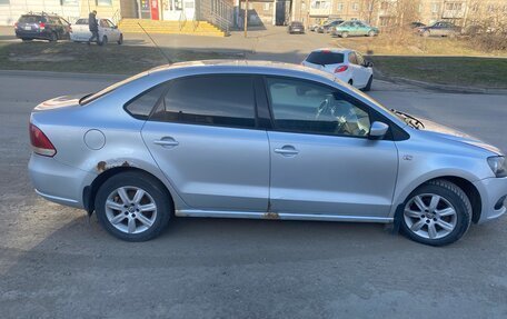 Volkswagen Polo VI (EU Market), 2010 год, 320 000 рублей, 3 фотография