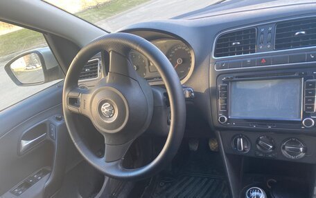 Volkswagen Polo VI (EU Market), 2010 год, 320 000 рублей, 12 фотография