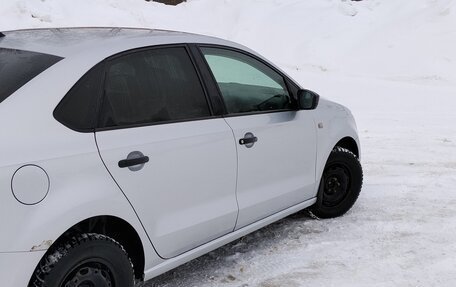 Volkswagen Polo VI (EU Market), 2011 год, 600 000 рублей, 5 фотография