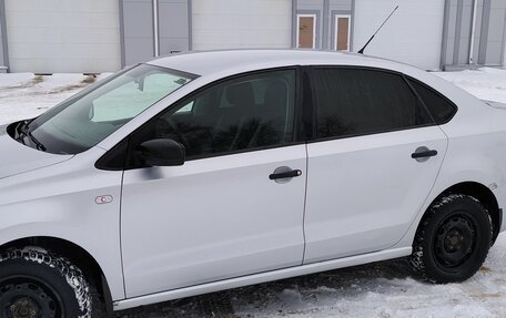 Volkswagen Polo VI (EU Market), 2011 год, 600 000 рублей, 3 фотография