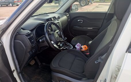 KIA Soul II рестайлинг, 2018 год, 1 850 000 рублей, 8 фотография