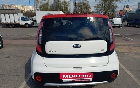 KIA Soul II рестайлинг, 2018 год, 1 850 000 рублей, 4 фотография