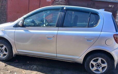 Toyota Vitz, 2000 год, 340 000 рублей, 2 фотография