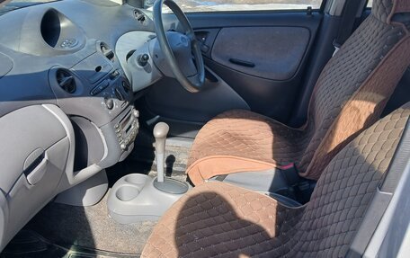 Toyota Vitz, 2000 год, 340 000 рублей, 28 фотография