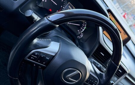 Lexus RX IV рестайлинг, 2017 год, 3 950 000 рублей, 10 фотография