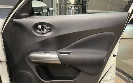 Nissan Juke II, 2011 год, 990 000 рублей, 16 фотография
