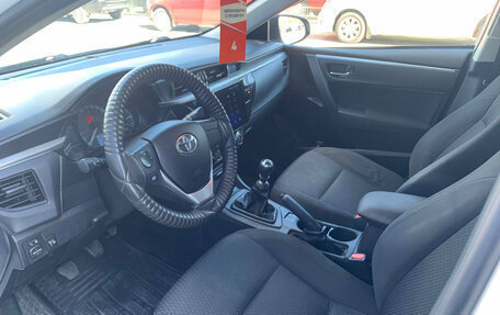 Toyota Corolla, 2015 год, 1 315 000 рублей, 8 фотография