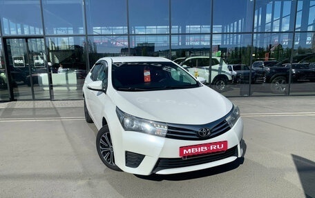 Toyota Corolla, 2015 год, 1 315 000 рублей, 2 фотография