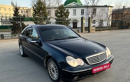 Mercedes-Benz C-Класс, 2003 год, 800 000 рублей, 2 фотография