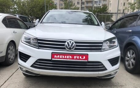 Volkswagen Touareg III, 2016 год, 3 750 000 рублей, 1 фотография