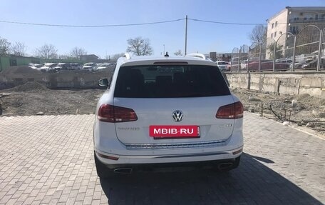 Volkswagen Touareg III, 2016 год, 3 750 000 рублей, 4 фотография